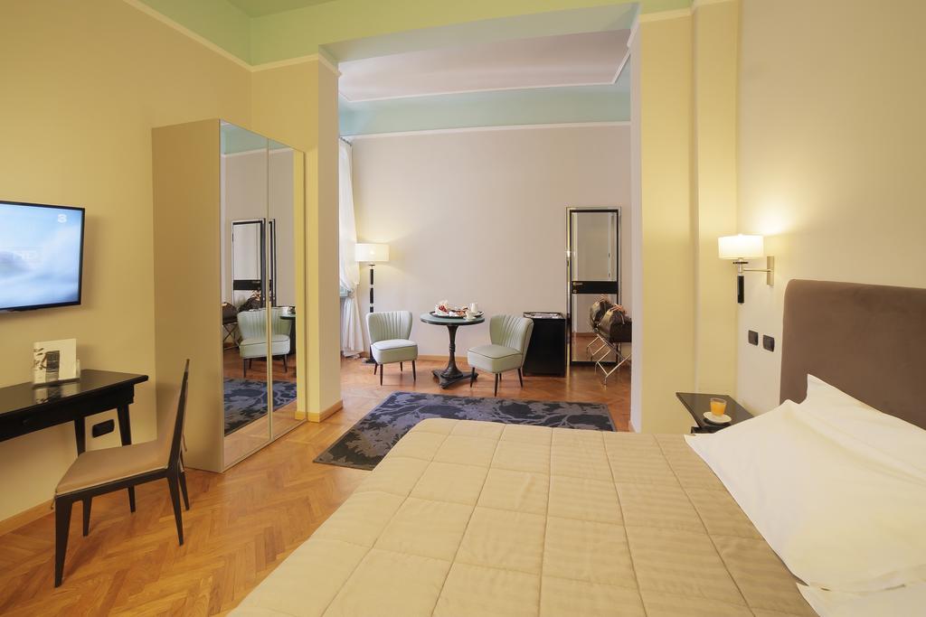 Hotel Grand Nizza Et Suisse 4*